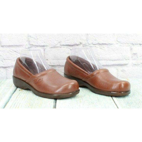 SoftWalk Brown Leather Slip On Comfort Cushioned Loafer Shoes Size 7.5 N - Picture 3 of 9